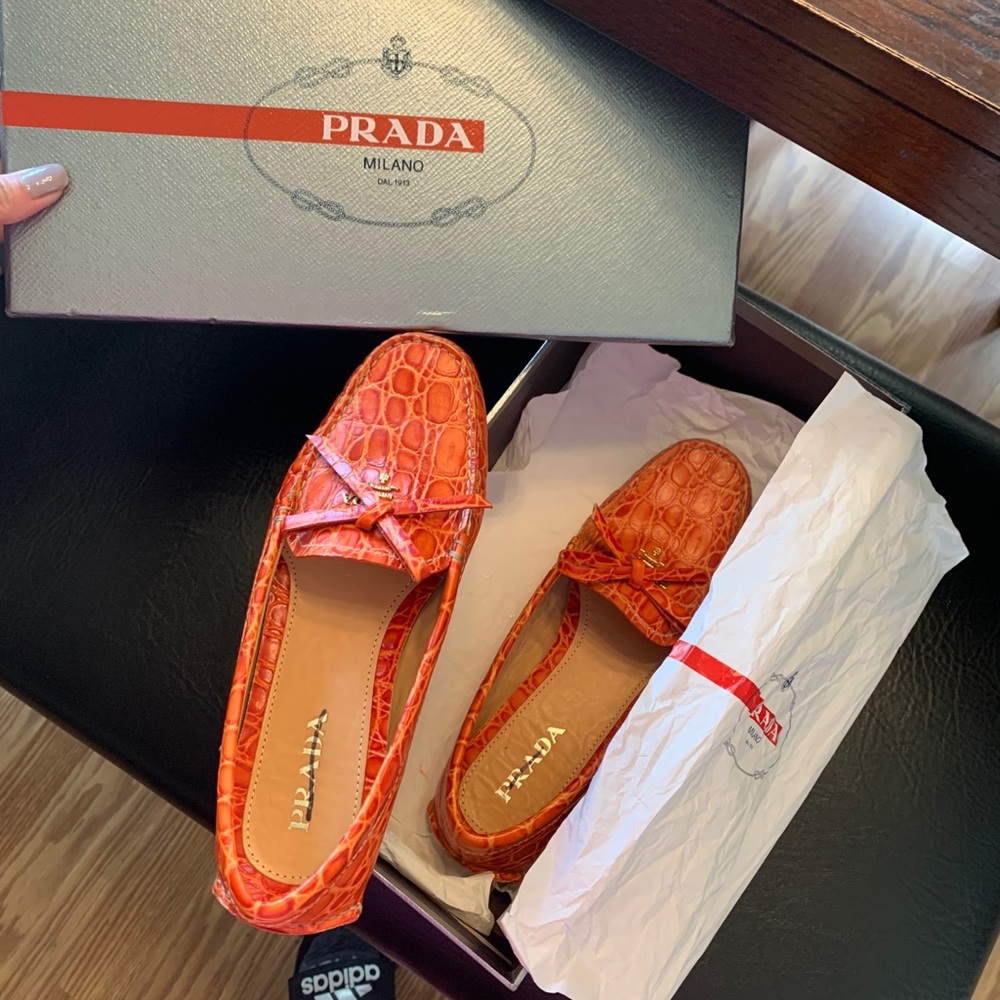 Prada Crocodile Leather Loafer/ Drivers Shoes - Picture 4 of 7